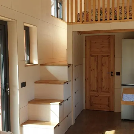 بيت للعطل Tiny Frida